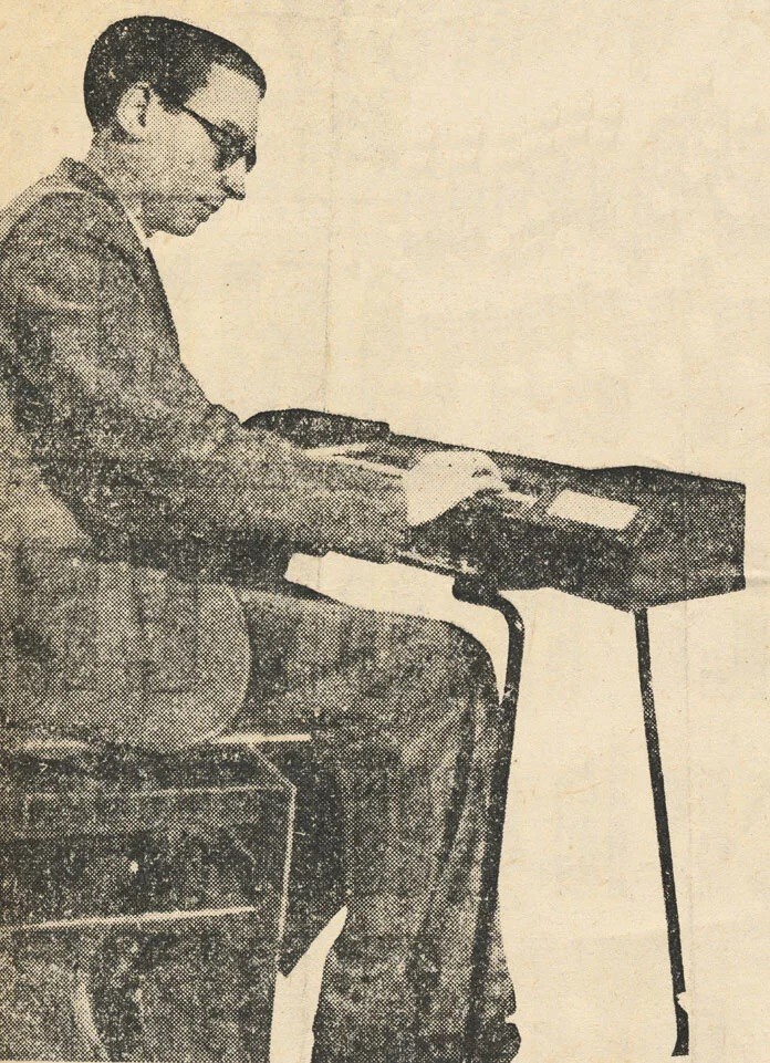 Georges Jenny demonstrates the Ondioline (1948)