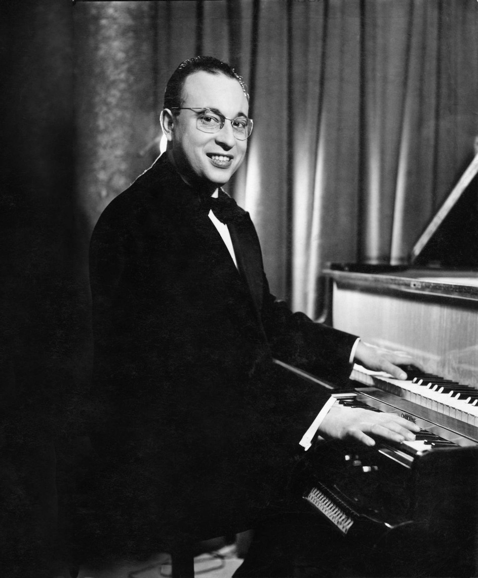 Jean-Jacques Perrey and his Ondioline in a promo photo, 1952. Photo by Daniel Frasnay.